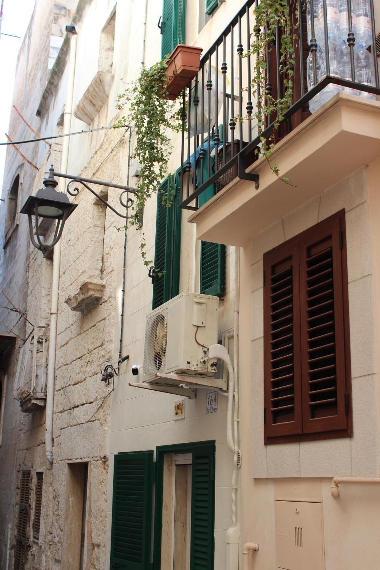 Apartmán Dimora Nel Vico Monopoli Exteriér fotografie